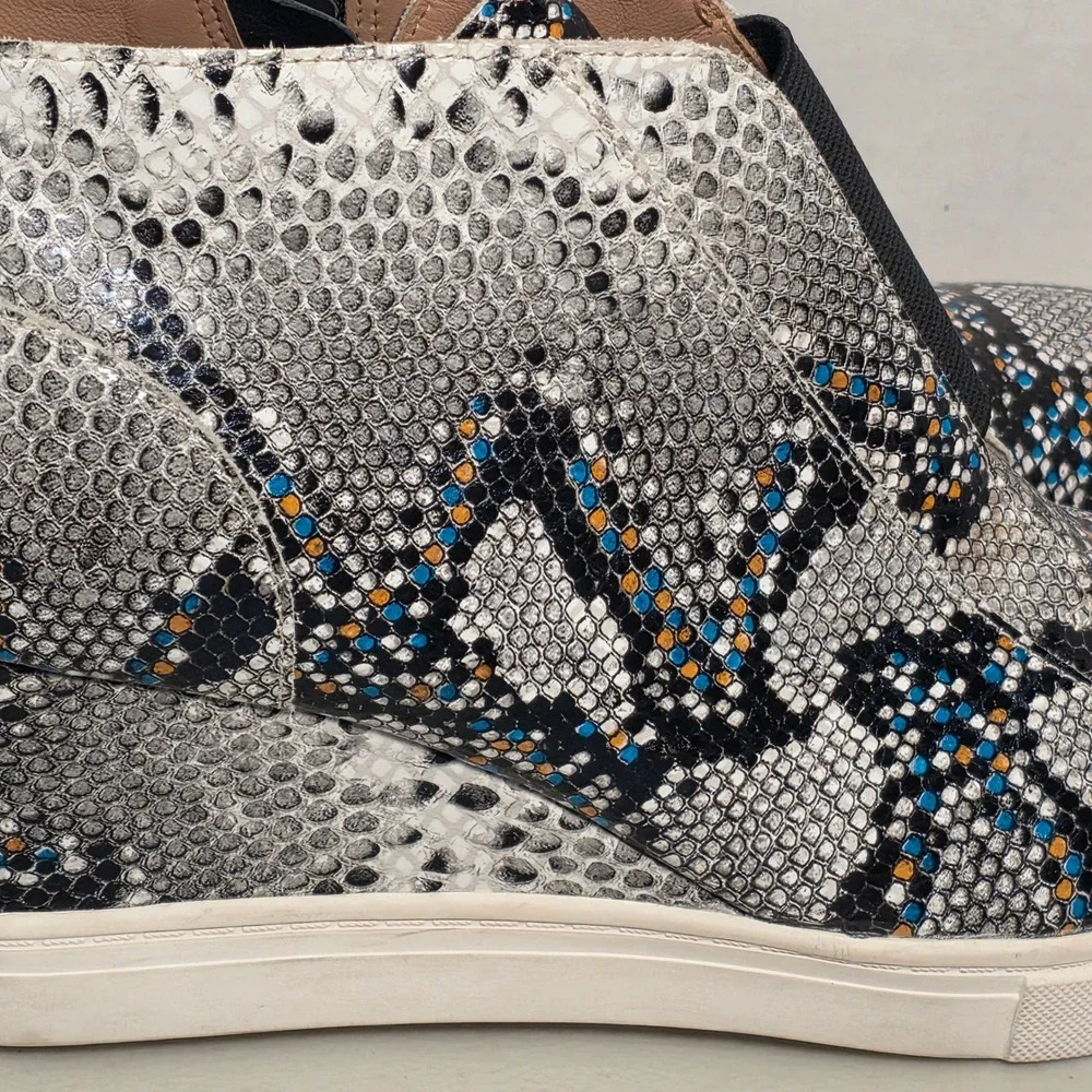Linea Paolo‎ Women's 5.5M Grey Snakeskin Wedge Sneakers Side Zip High Top Boots